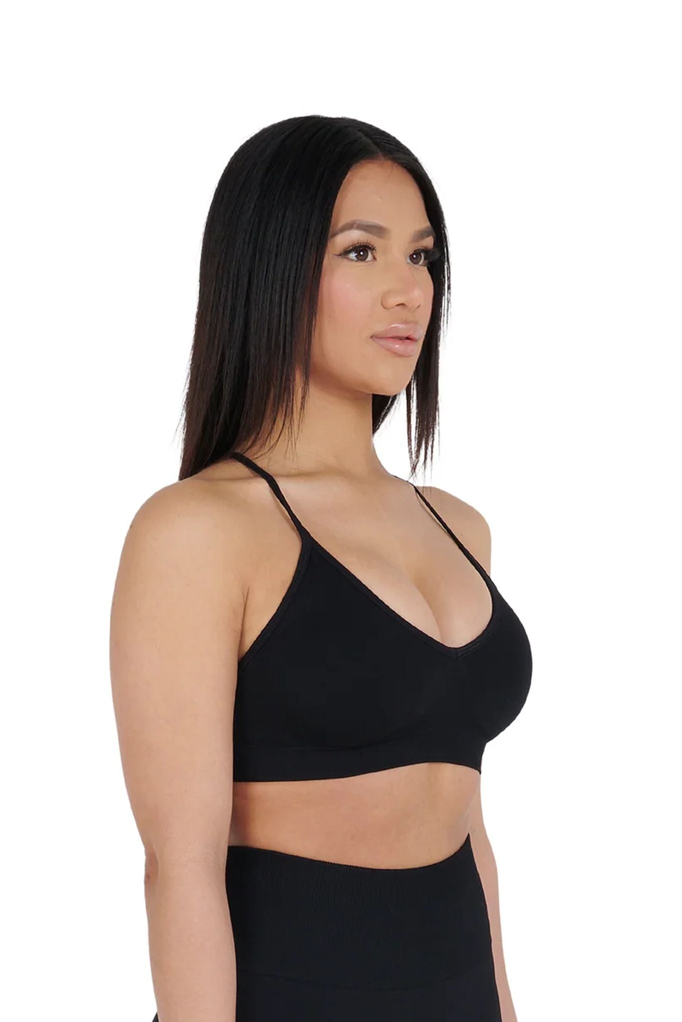 Seamless Sports Bra black front